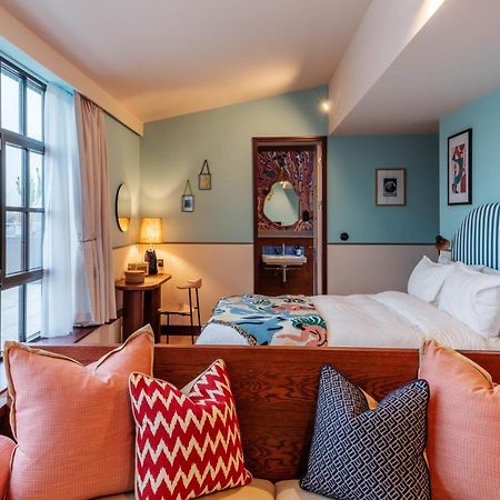 Room2 London Chiswick Hometel Экстерьер фото