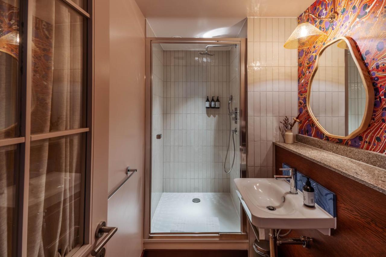 Room2 London Chiswick Hometel Экстерьер фото